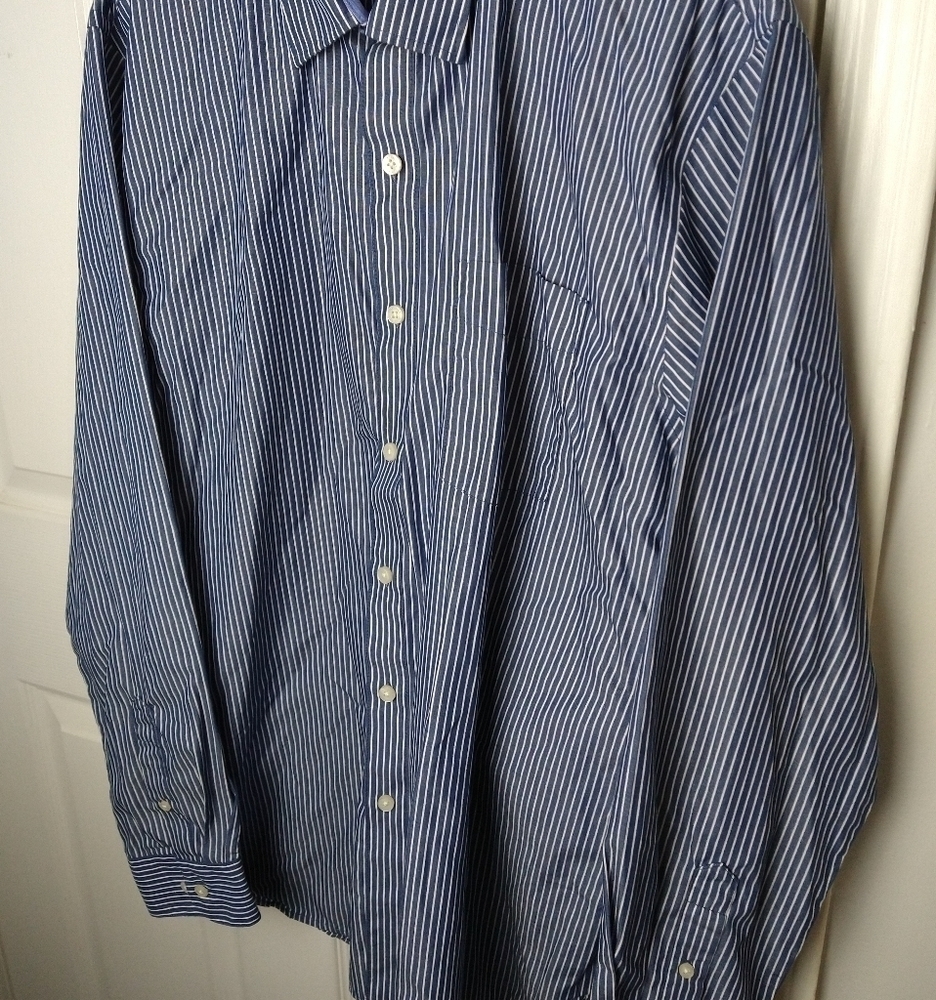 $  Van Heusen white blue striped front pocket long sleeve shirt. Size L